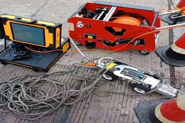 吉水CCTV管道检测机器人