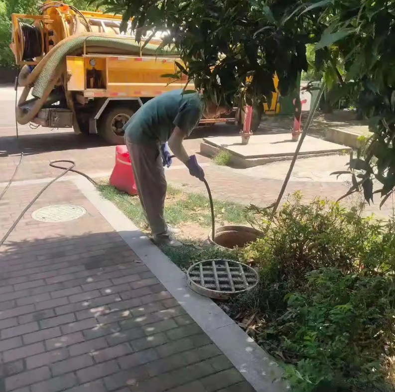 吉水市政排污管道清淤疏通——专业团队，让您全程省心！